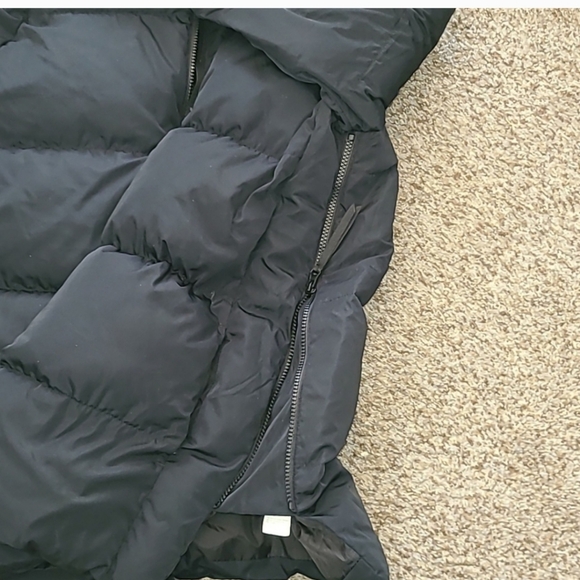 Fabletics Puffer Coat - Picture 8 of 9
